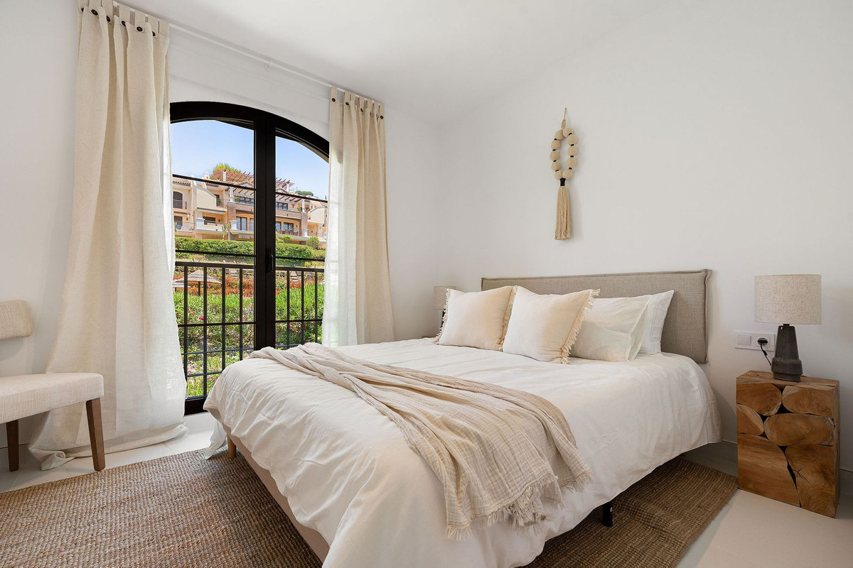 3 Bed Apartment for sale in Los Arqueros Costa Del Sol, Málaga, Spain