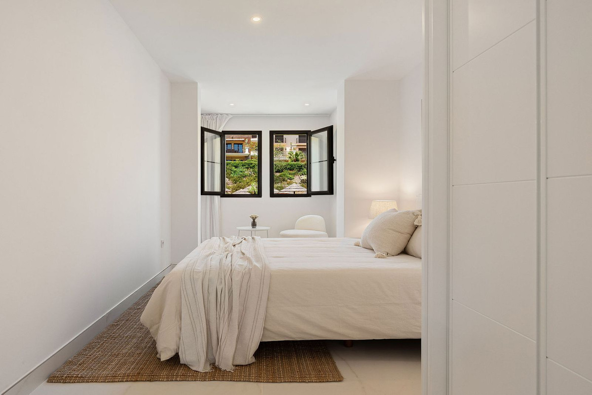 3 Bed Apartment for sale in Los Arqueros Costa Del Sol, Málaga, Spain