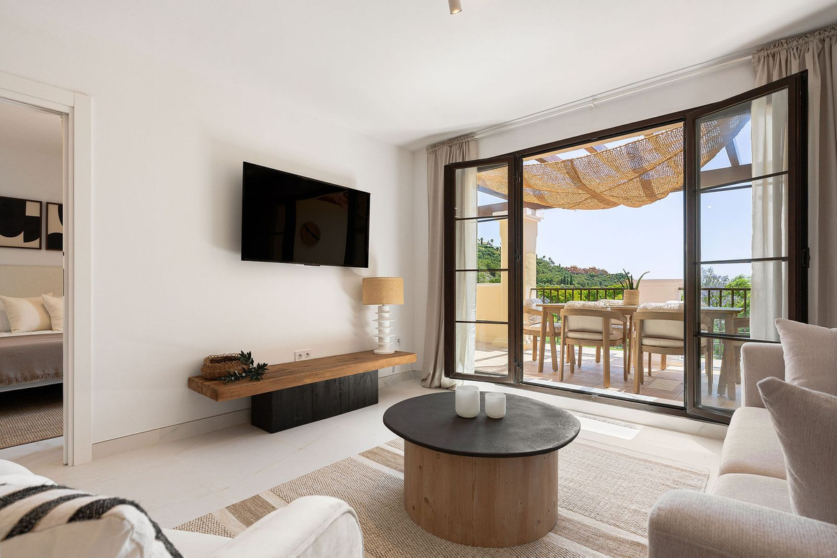 3 Bed Apartment for sale in Los Arqueros Costa Del Sol, Málaga, Spain