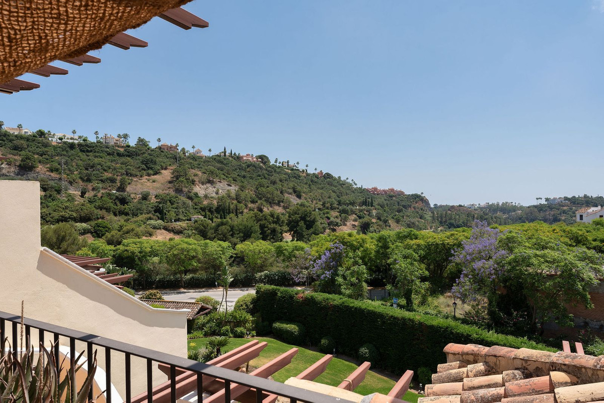3 Bed Apartment for sale in Los Arqueros Costa Del Sol, Málaga, Spain