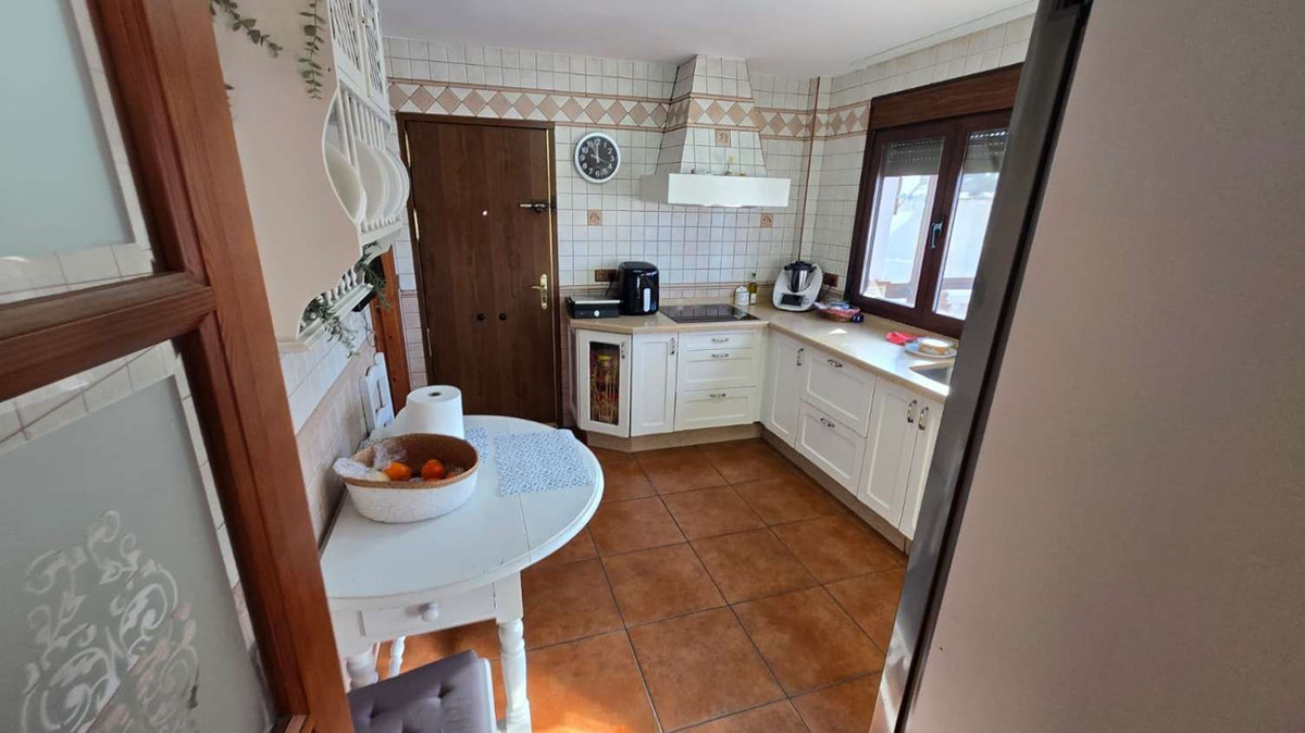 Se vende Villa - Chalet de 6 dormitorios en Costa Del Sol, Málaga, España