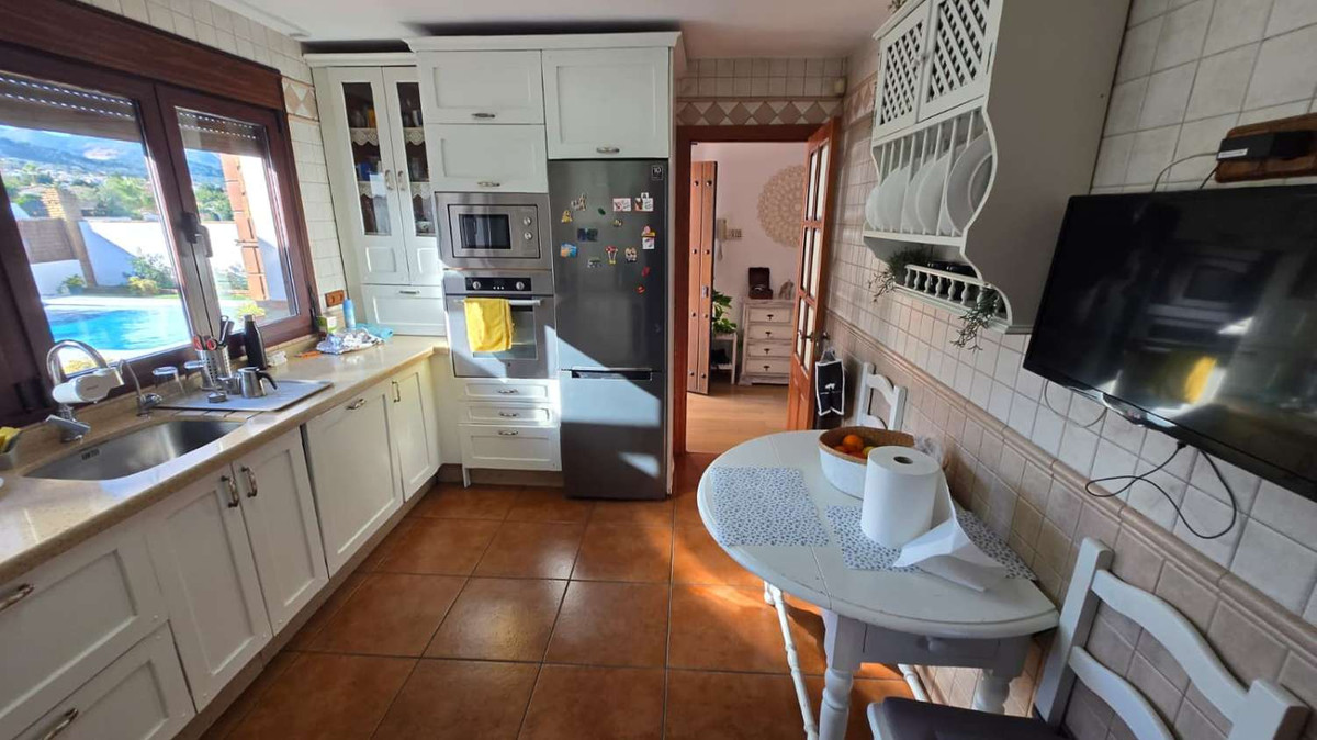 Se vende Villa - Chalet de 6 dormitorios en Costa Del Sol, Málaga, España
