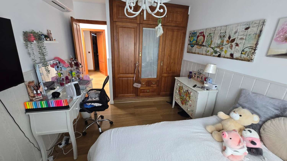 Se vende Villa - Chalet de 6 dormitorios en Costa Del Sol, Málaga, España