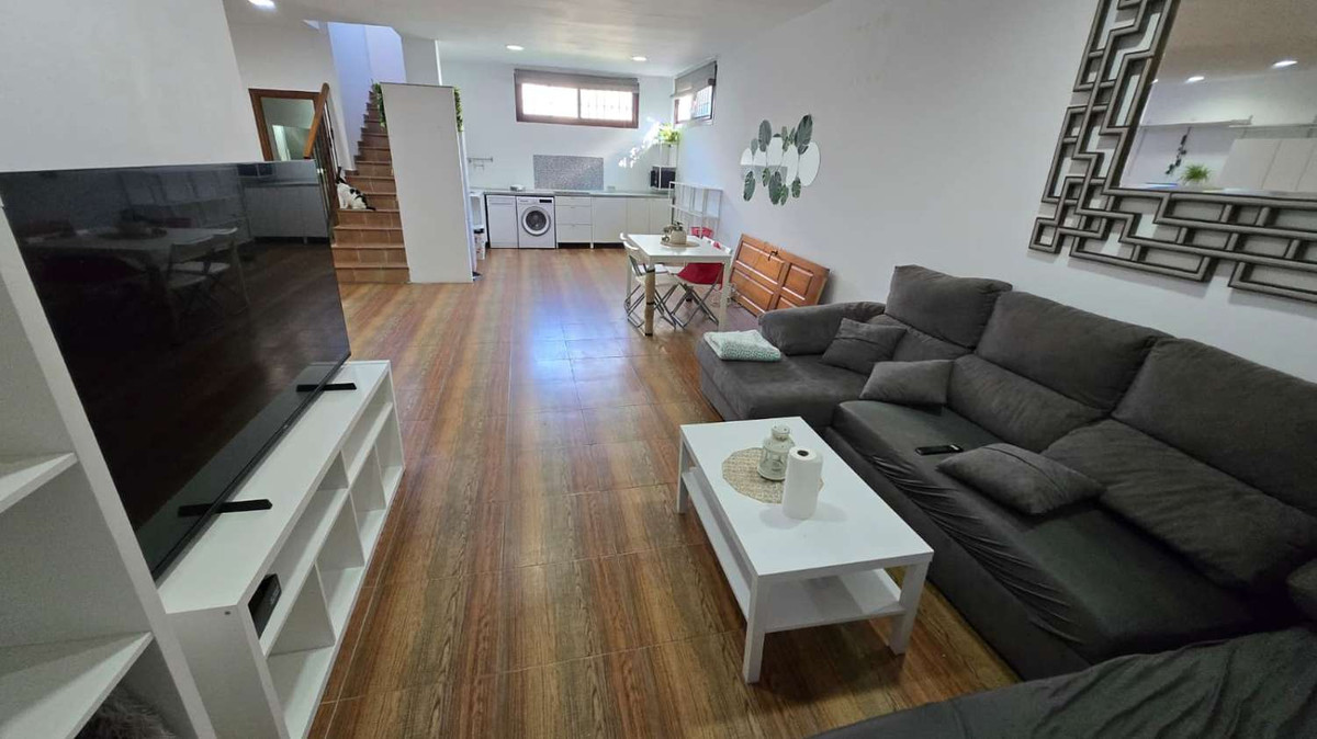 Se vende Villa - Chalet de 6 dormitorios en Costa Del Sol, Málaga, España
