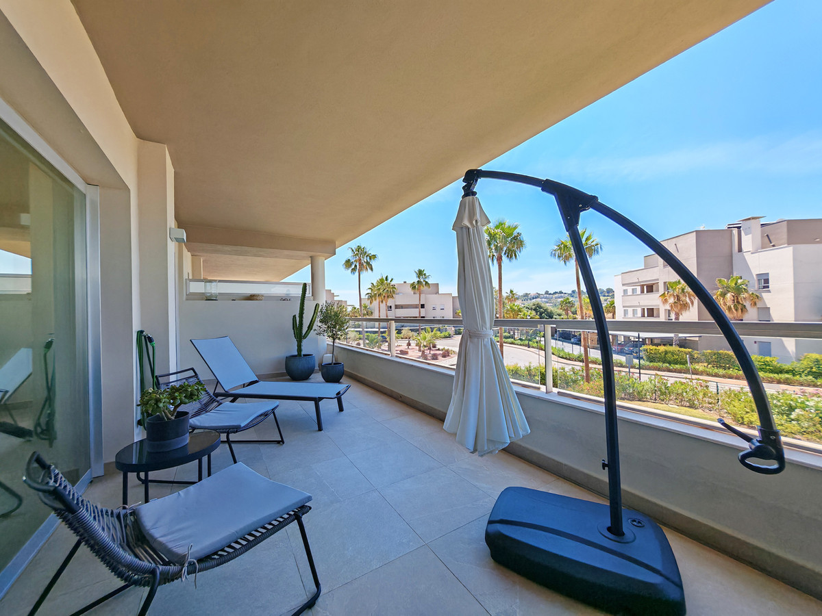 Se vende Apartamento Planta Media de 2 dormitorios en Costa Del Sol, Málaga, España