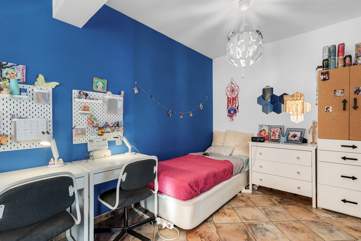 Se vende Villa - Chalet de 4 dormitorios en Costa Blanca, Alicante, España