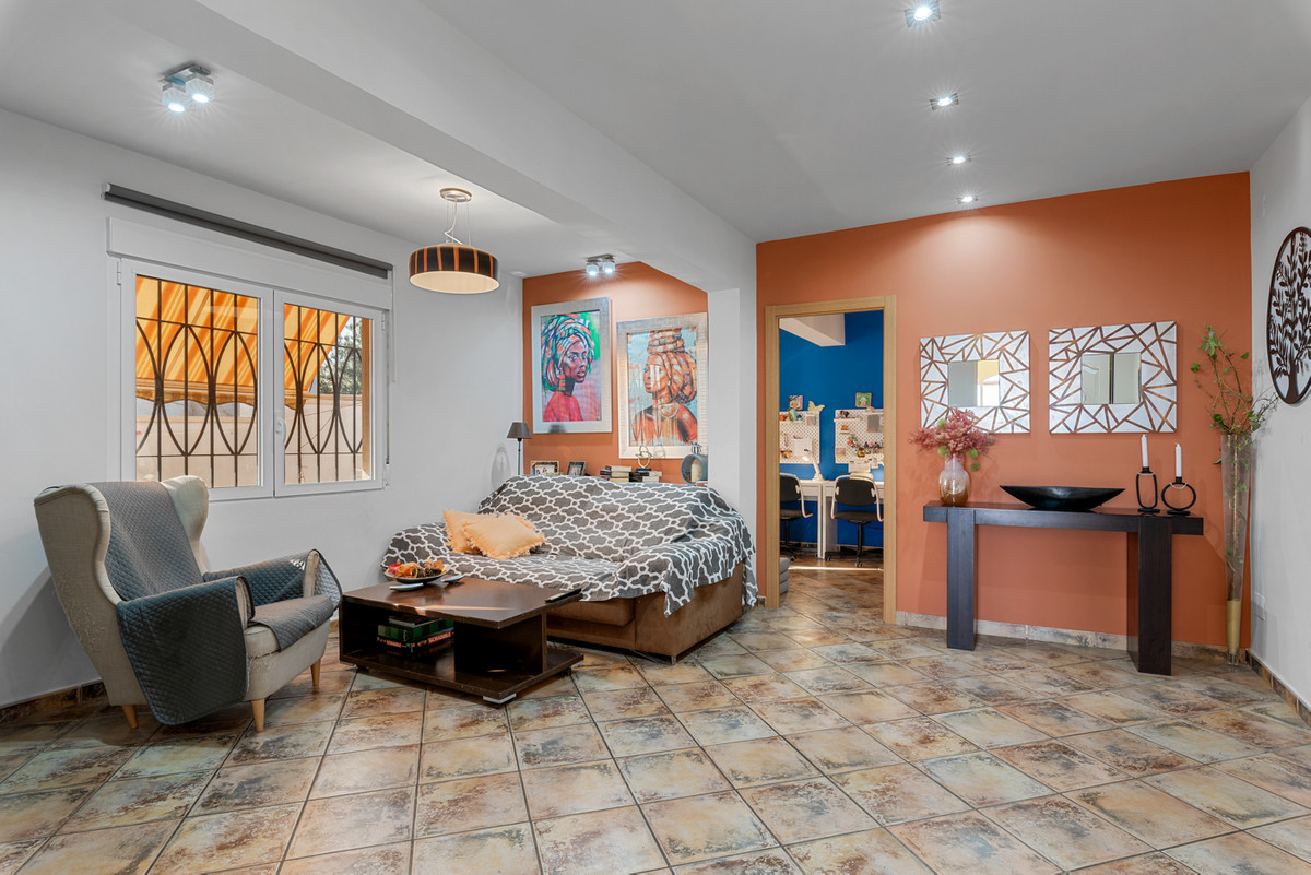 Se vende Villa - Chalet de 4 dormitorios en Costa Blanca, Alicante, España