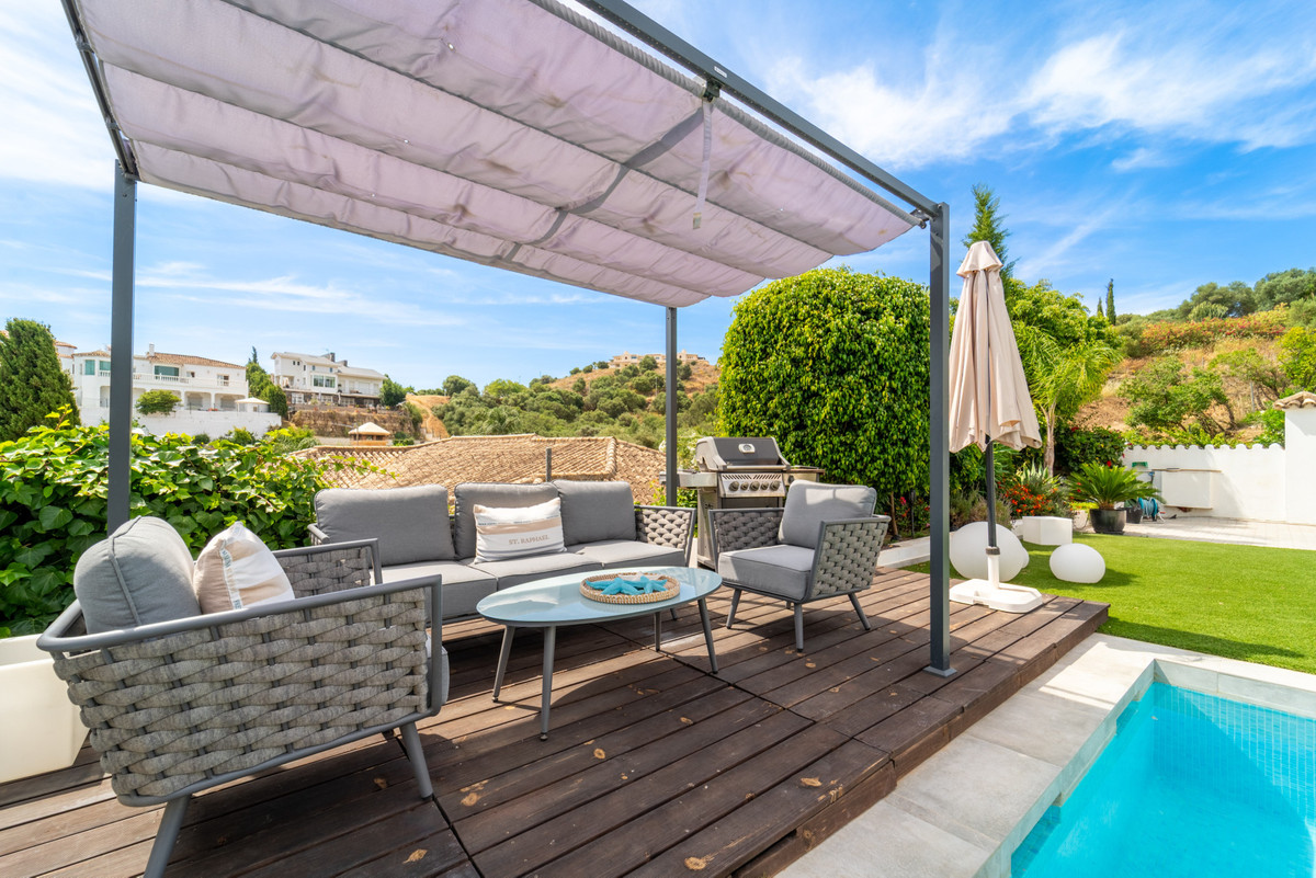 Se vende Villa - Chalet de 4 dormitorios en Costa Del Sol, Málaga, España