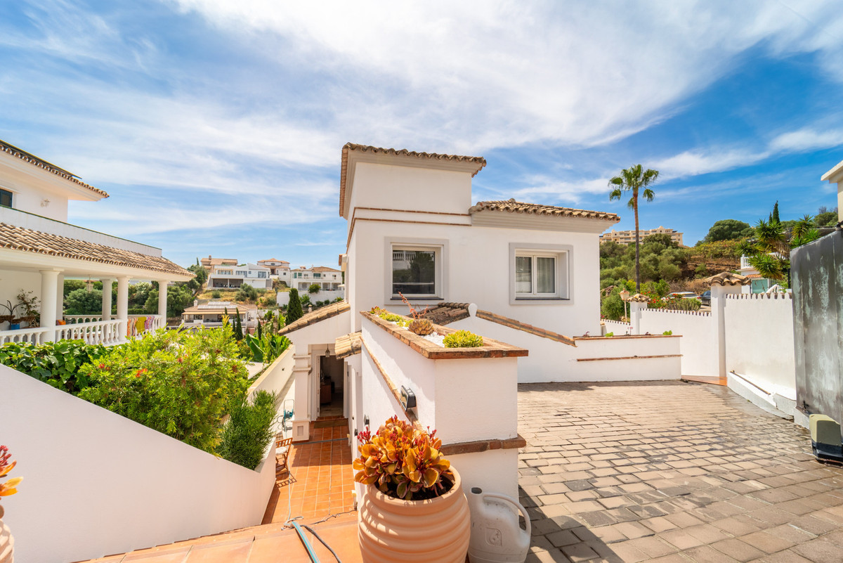Se vende Villa - Chalet de 4 dormitorios en Costa Del Sol, Málaga, España