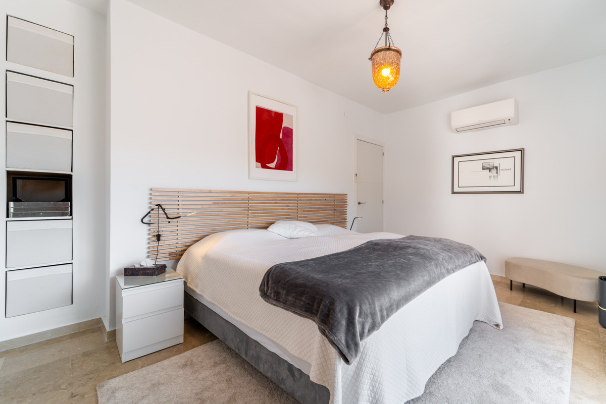 Se vende Villa - Chalet de 4 dormitorios en Costa Del Sol, Málaga, España