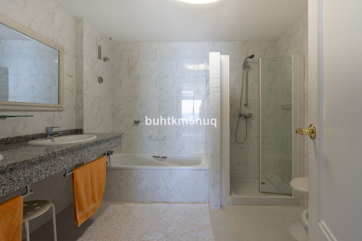 Se vende Apartamento Planta Baja de 3 dormitorios en Costa Blanca, Alicante, España