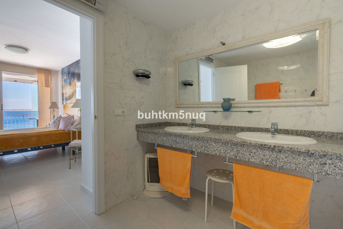 Se vende Apartamento Planta Baja de 3 dormitorios en Costa Blanca, Alicante, España