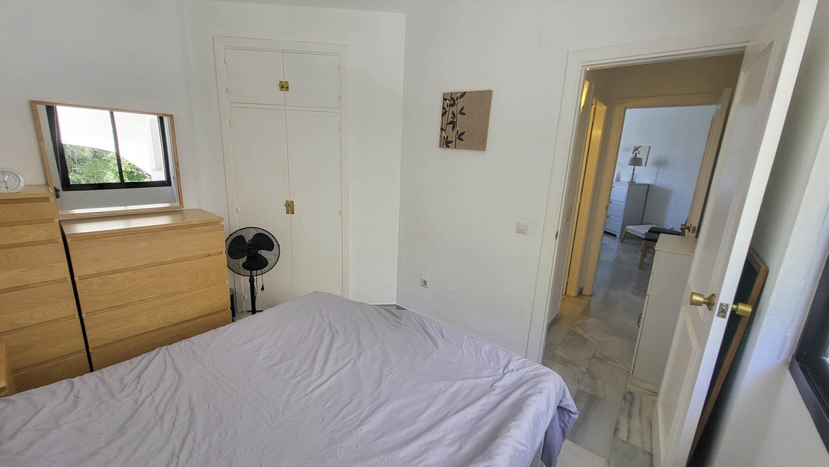 2 Bed Apartment for sale in Calahonda Costa Del Sol, Málaga, Spain