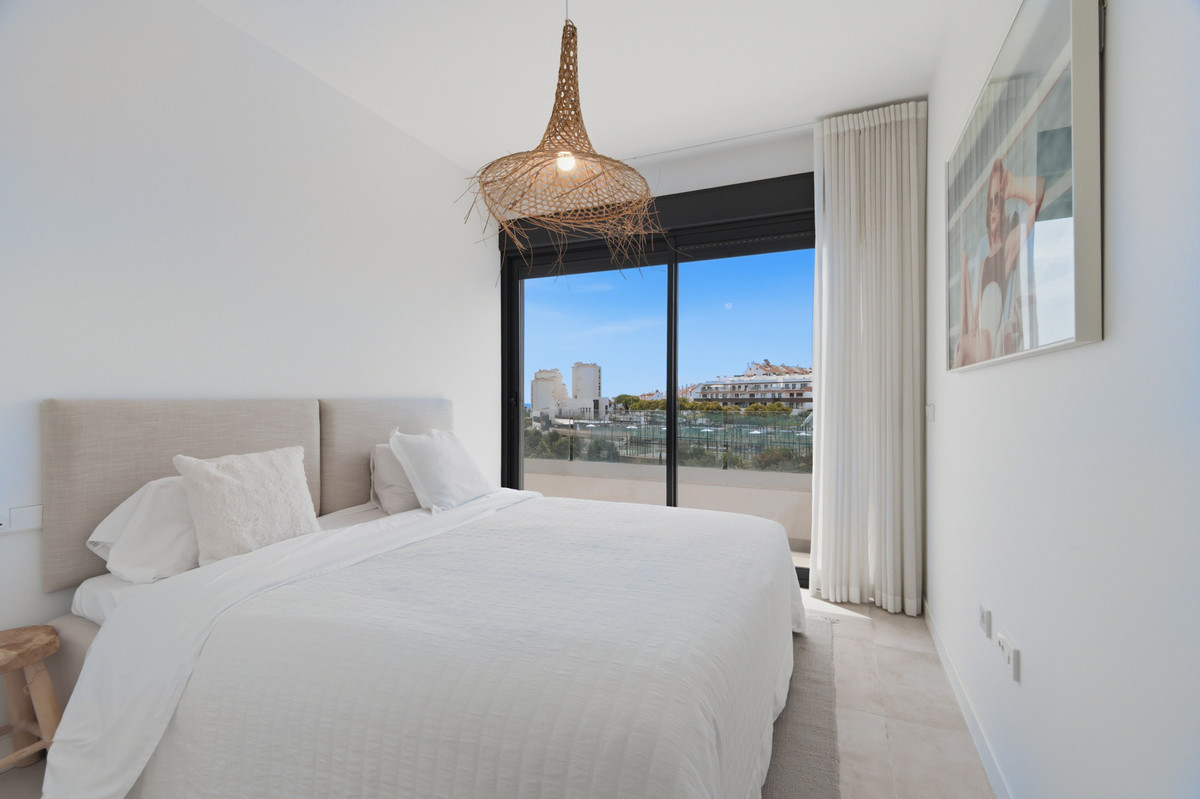 3 Bed Apartment for sale in Estepona Costa Del Sol, Málaga, Spain
