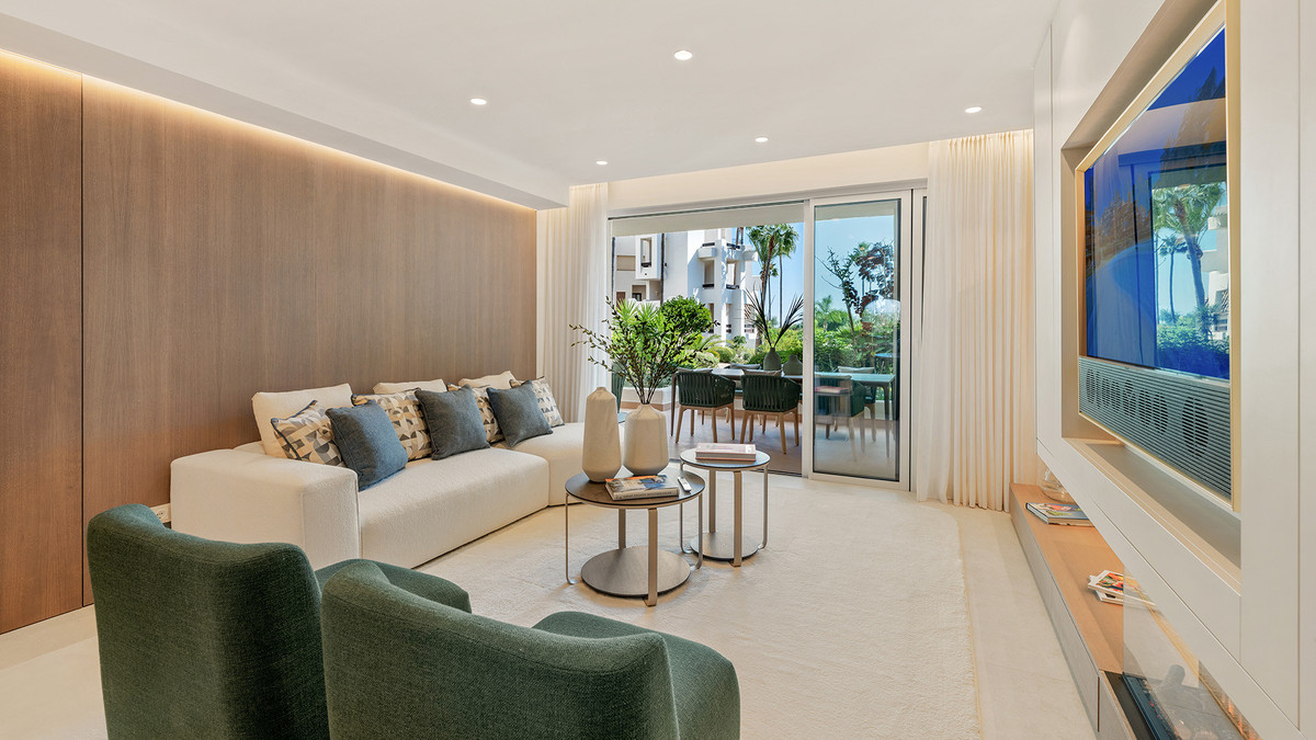 3 Bed Apartment for sale in Estepona Costa Del Sol, Málaga, Spain