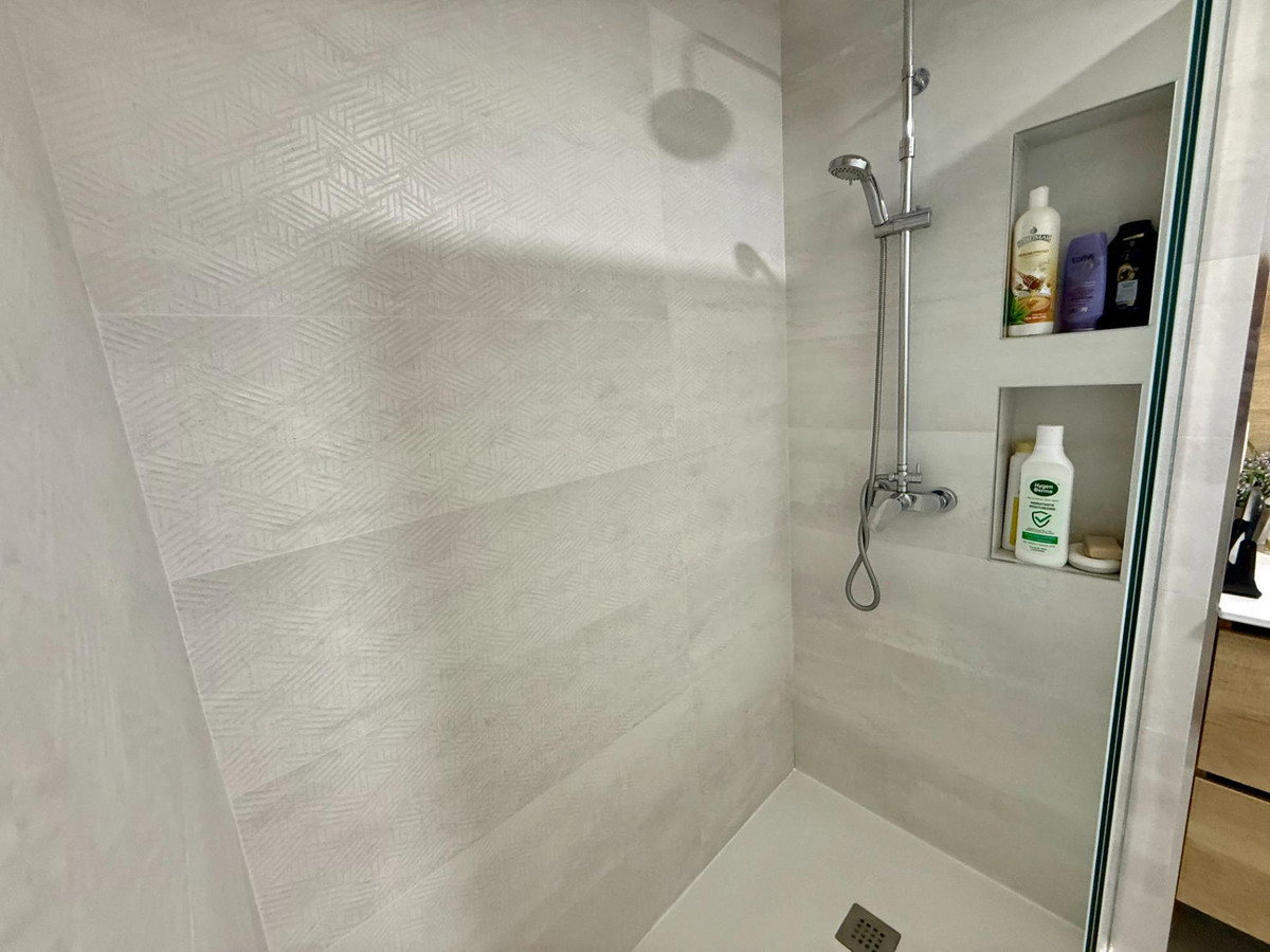3 Bed Apartment for sale in Torrevieja Costa Blanca, Alicante, Spain