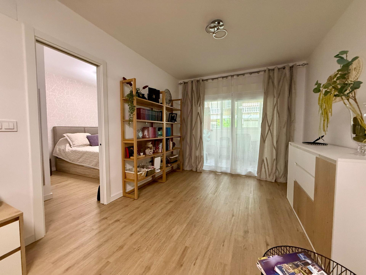 3 Bed Apartment for sale in Torrevieja Costa Blanca, Alicante, Spain