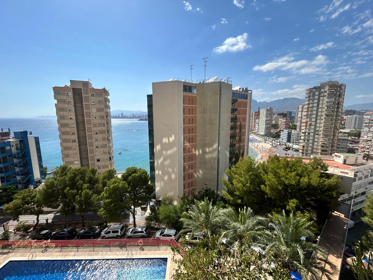 Se vende Apartamento Planta Media de 3 dormitorios en Costa Blanca, Alicante, España