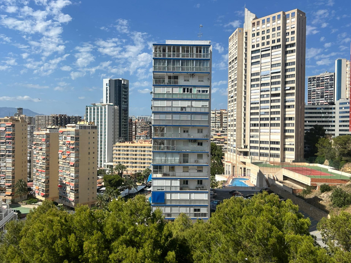 Se vende Apartamento Planta Media de 3 dormitorios en Costa Blanca, Alicante, España