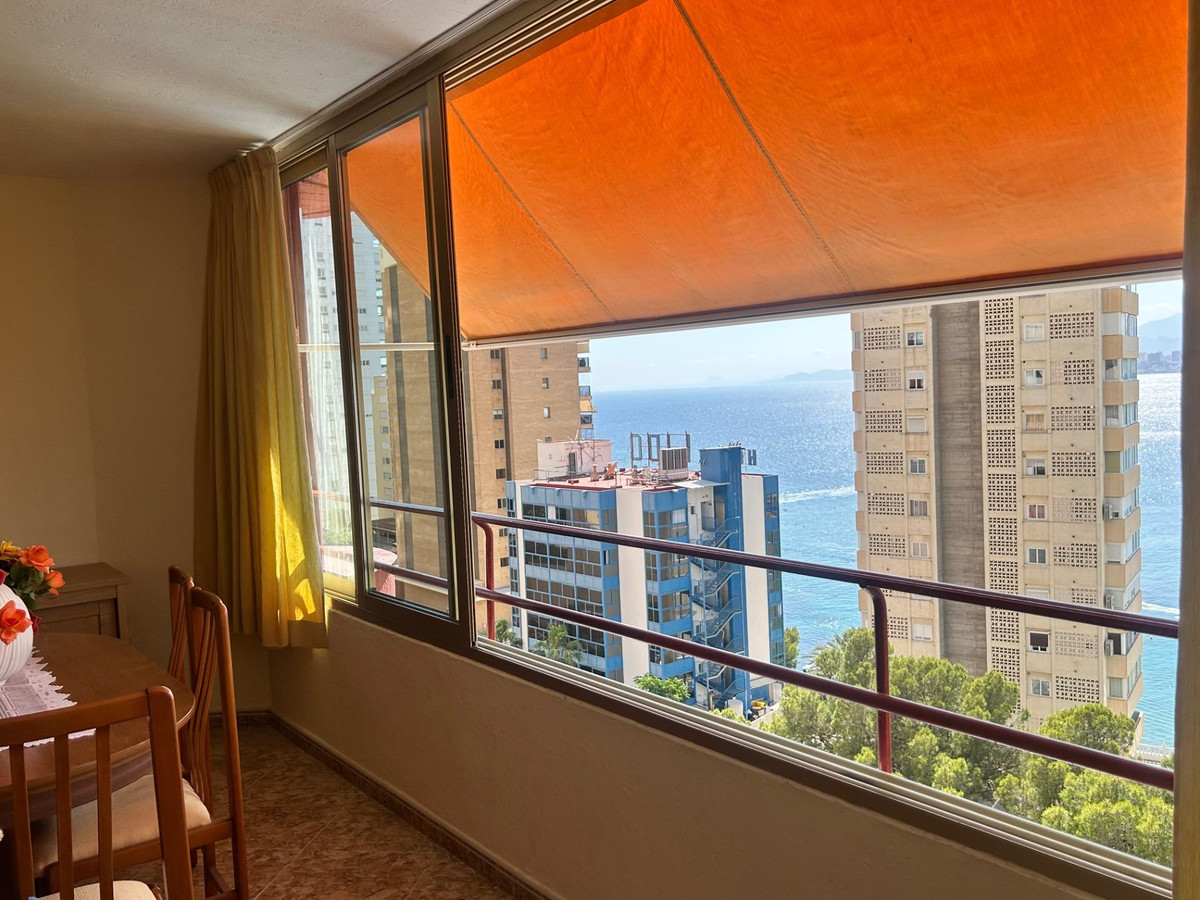 Se vende Apartamento Planta Media de 3 dormitorios en Costa Blanca, Alicante, España