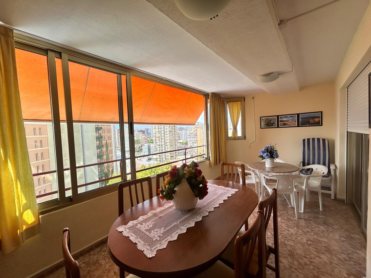 Se vende Apartamento Planta Media de 3 dormitorios en Costa Blanca, Alicante, España