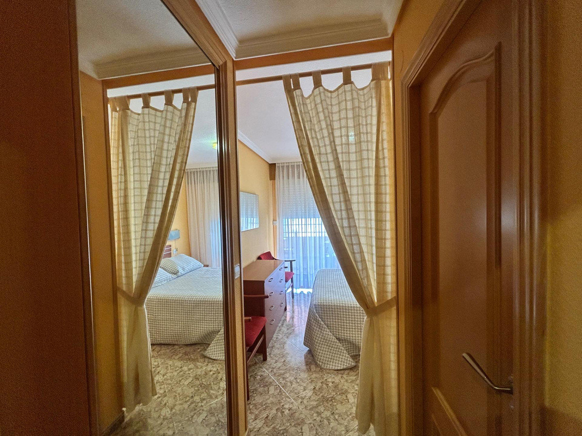 Se vende Apartamento Planta Media de 3 dormitorios en Costa Blanca, Alicante, España