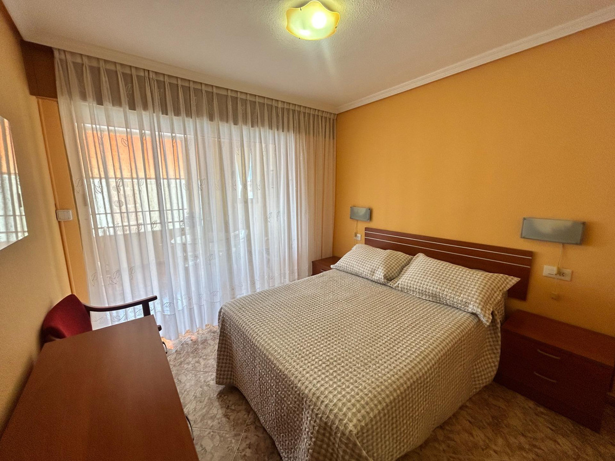 Se vende Apartamento Planta Media de 3 dormitorios en Costa Blanca, Alicante, España