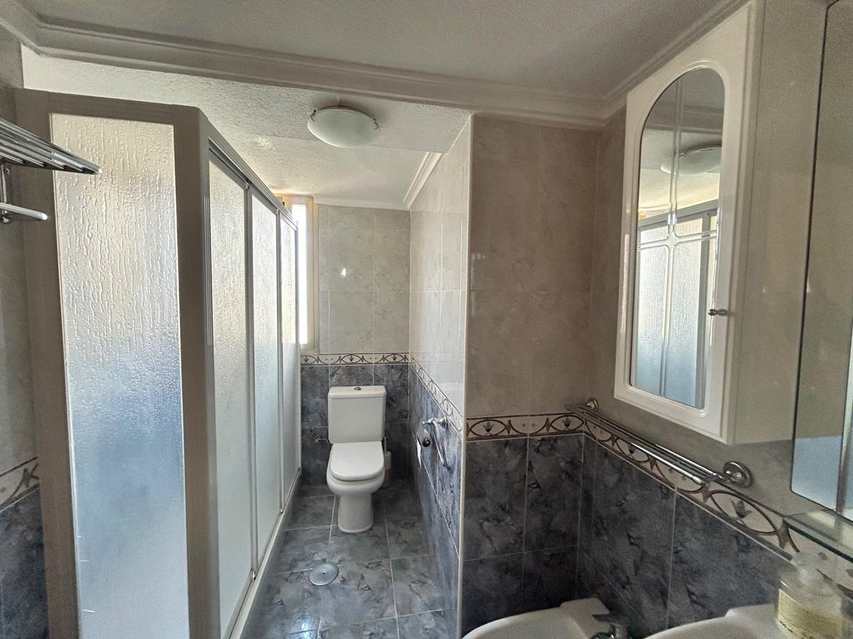 Se vende Apartamento Planta Media de 3 dormitorios en Costa Blanca, Alicante, España
