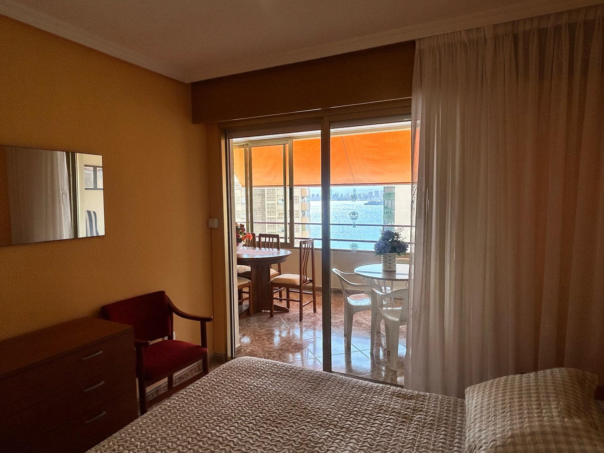 Se vende Apartamento Planta Media de 3 dormitorios en Costa Blanca, Alicante, España