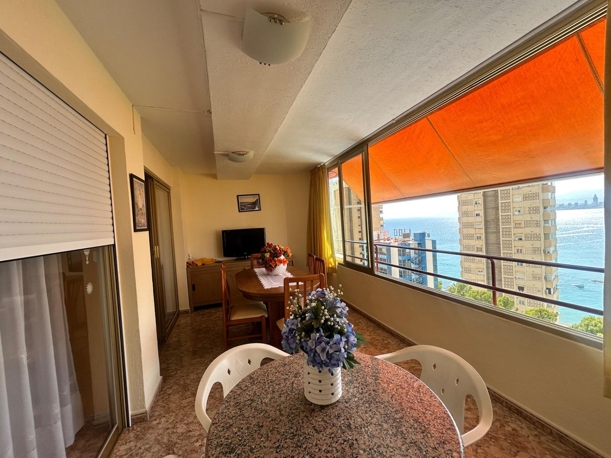 Se vende Apartamento Planta Media de 3 dormitorios en Costa Blanca, Alicante, España