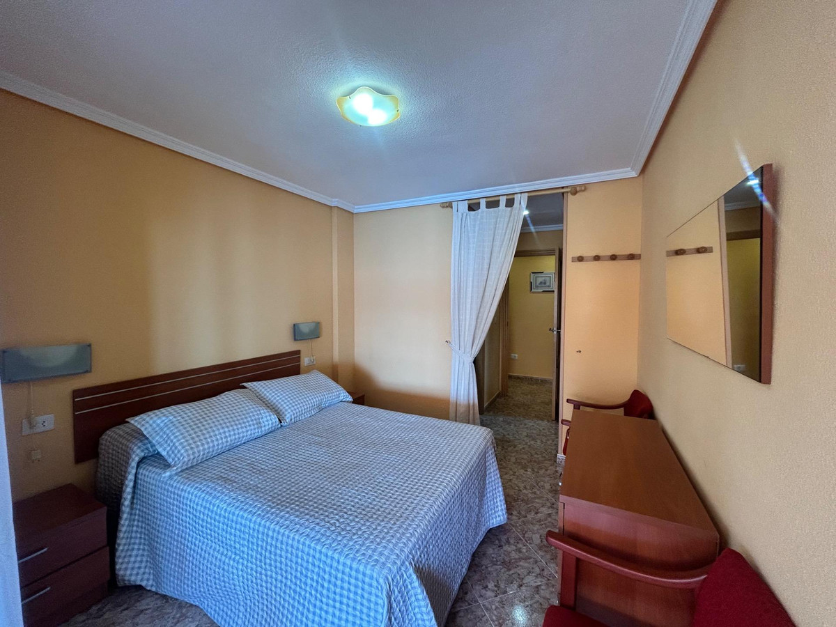 Se vende Apartamento Planta Media de 3 dormitorios en Costa Blanca, Alicante, España