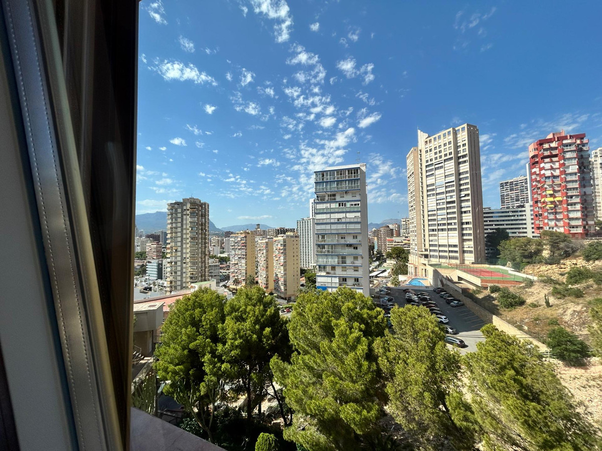 Se vende Apartamento Planta Media de 3 dormitorios en Costa Blanca, Alicante, España