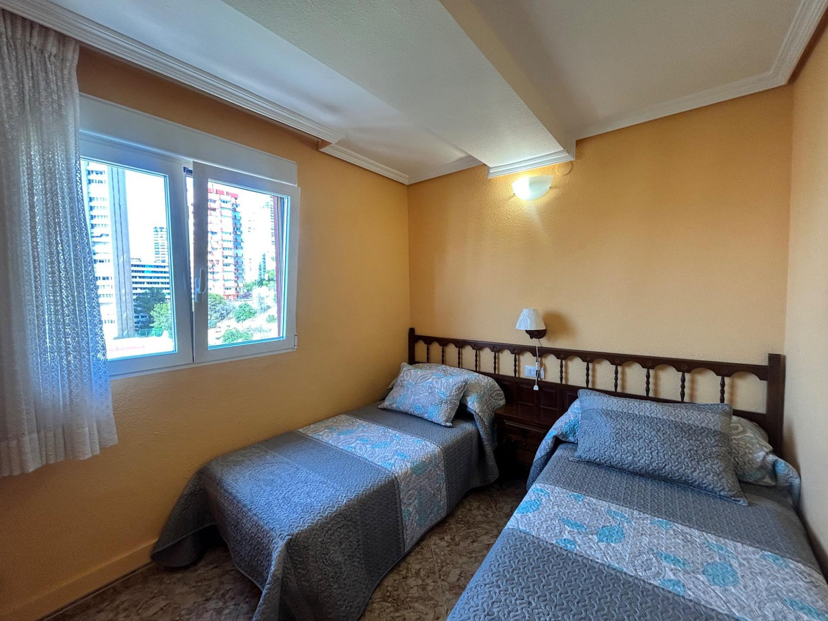 Se vende Apartamento Planta Media de 3 dormitorios en Costa Blanca, Alicante, España