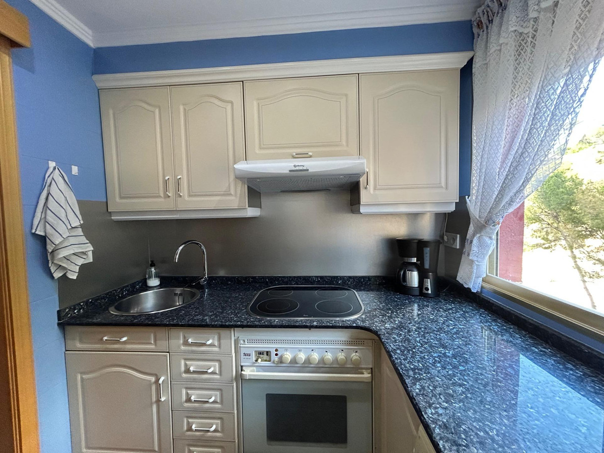 Se vende Apartamento Planta Media de 3 dormitorios en Costa Blanca, Alicante, España