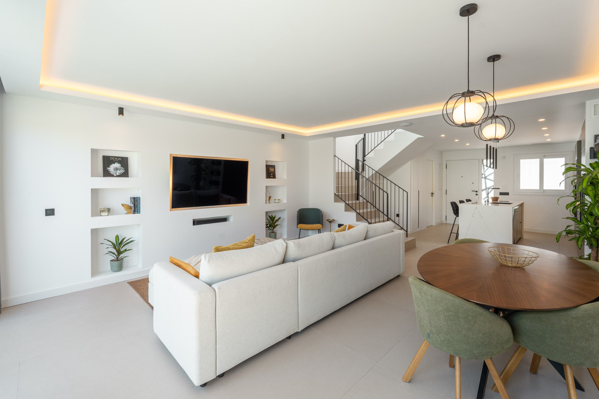 3 Bed Townhouse for sale in Nueva Andalucía Costa Del Sol, Málaga, Spain