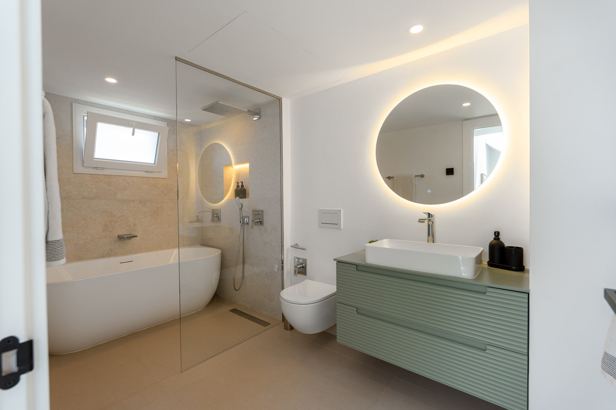 3 Bed Townhouse for sale in Nueva Andalucía Costa Del Sol, Málaga, Spain