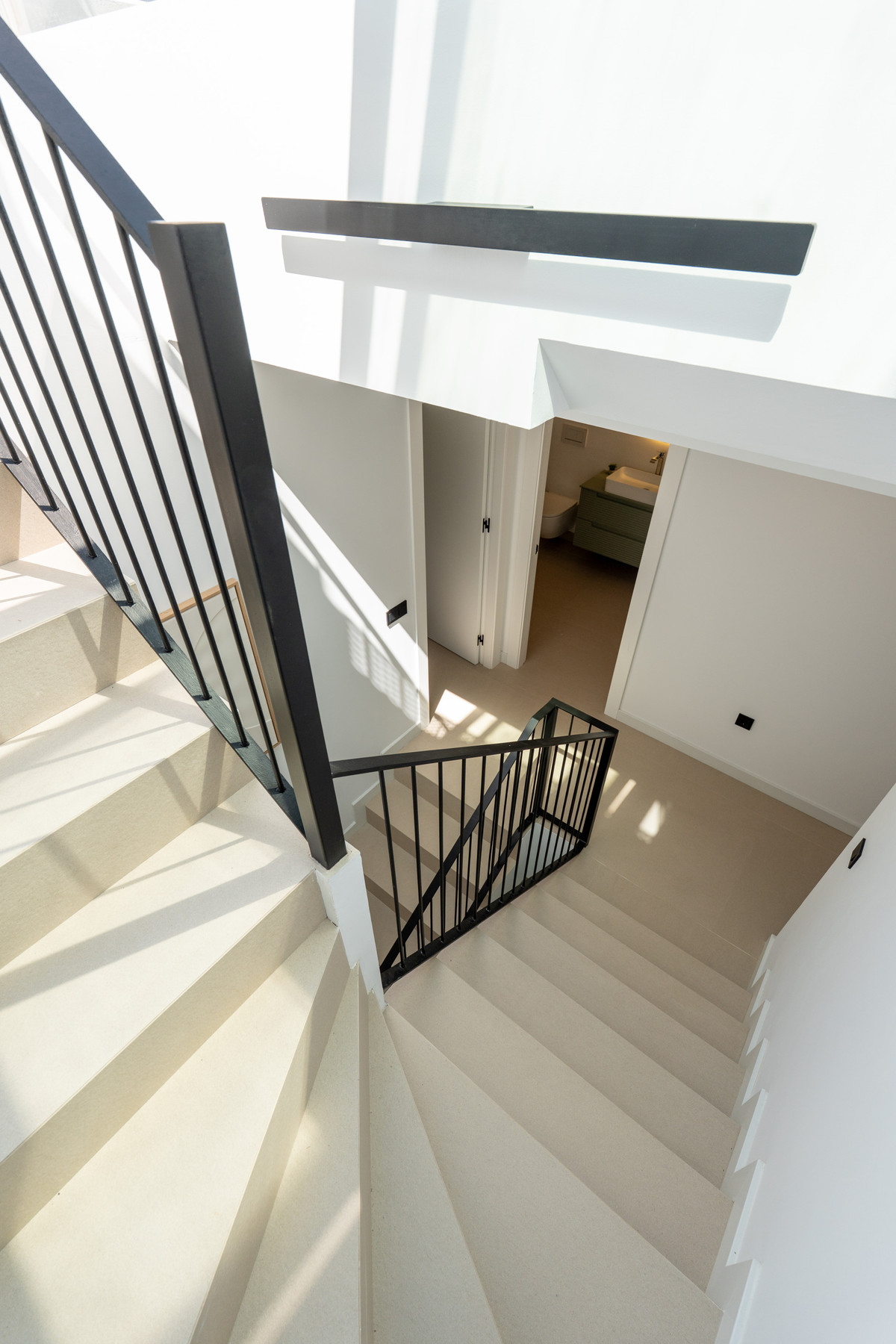 3 Bed Townhouse for sale in Nueva Andalucía Costa Del Sol, Málaga, Spain