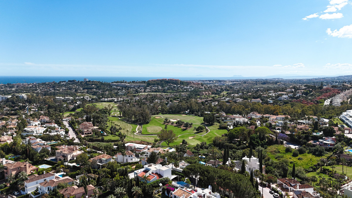 3 Bed Townhouse for sale in Nueva Andalucía Costa Del Sol, Málaga, Spain