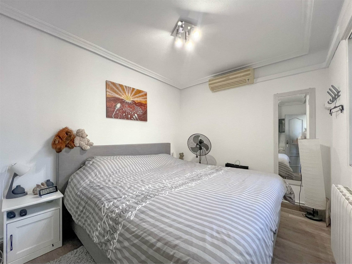Se vende Villa - Chalet de 2 dormitorios en Costa Blanca, Alicante, España