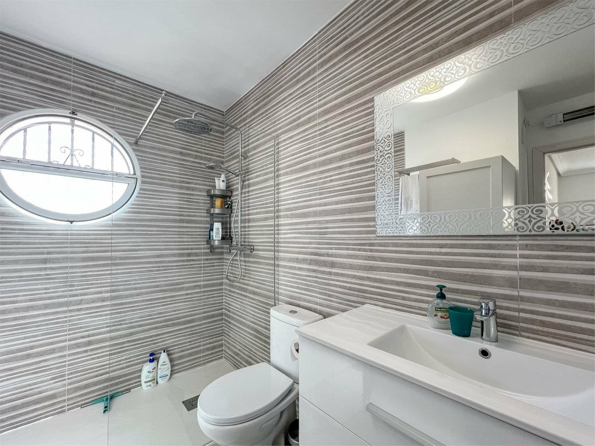 Se vende Villa - Chalet de 2 dormitorios en Costa Blanca, Alicante, España