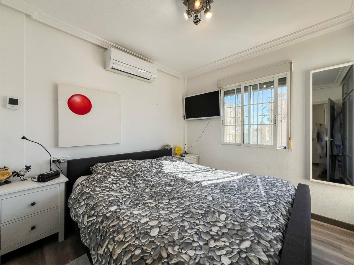 Se vende Villa - Chalet de 2 dormitorios en Costa Blanca, Alicante, España