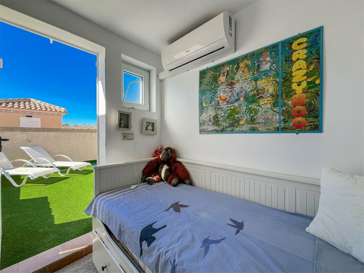 Se vende Villa - Chalet de 2 dormitorios en Costa Blanca, Alicante, España