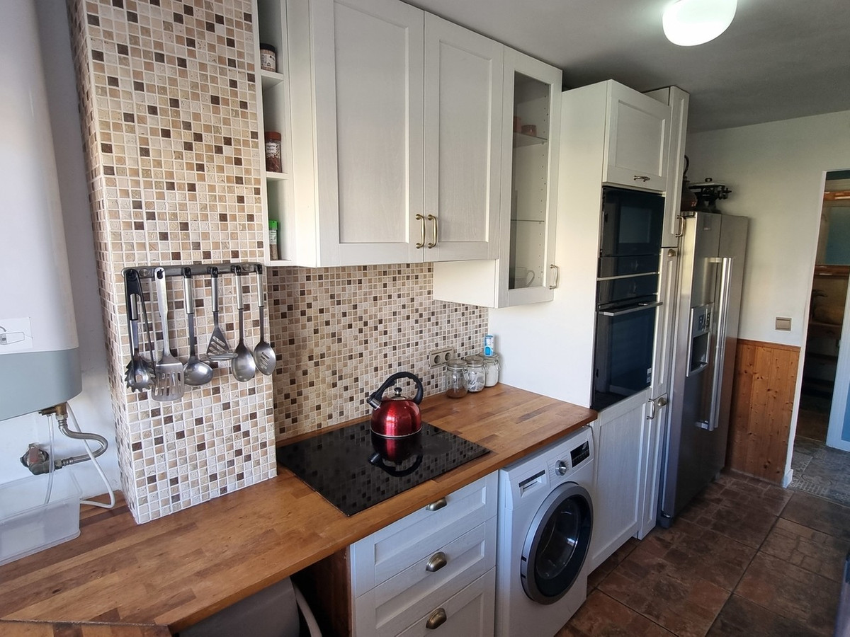 Se vende Apartamento Planta Media de 2 dormitorios en Costa Del Sol, Málaga, España