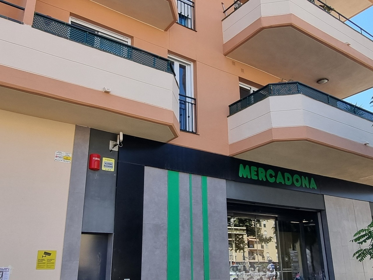 Se vende Apartamento Planta Media de 2 dormitorios en Costa Del Sol, Málaga, España