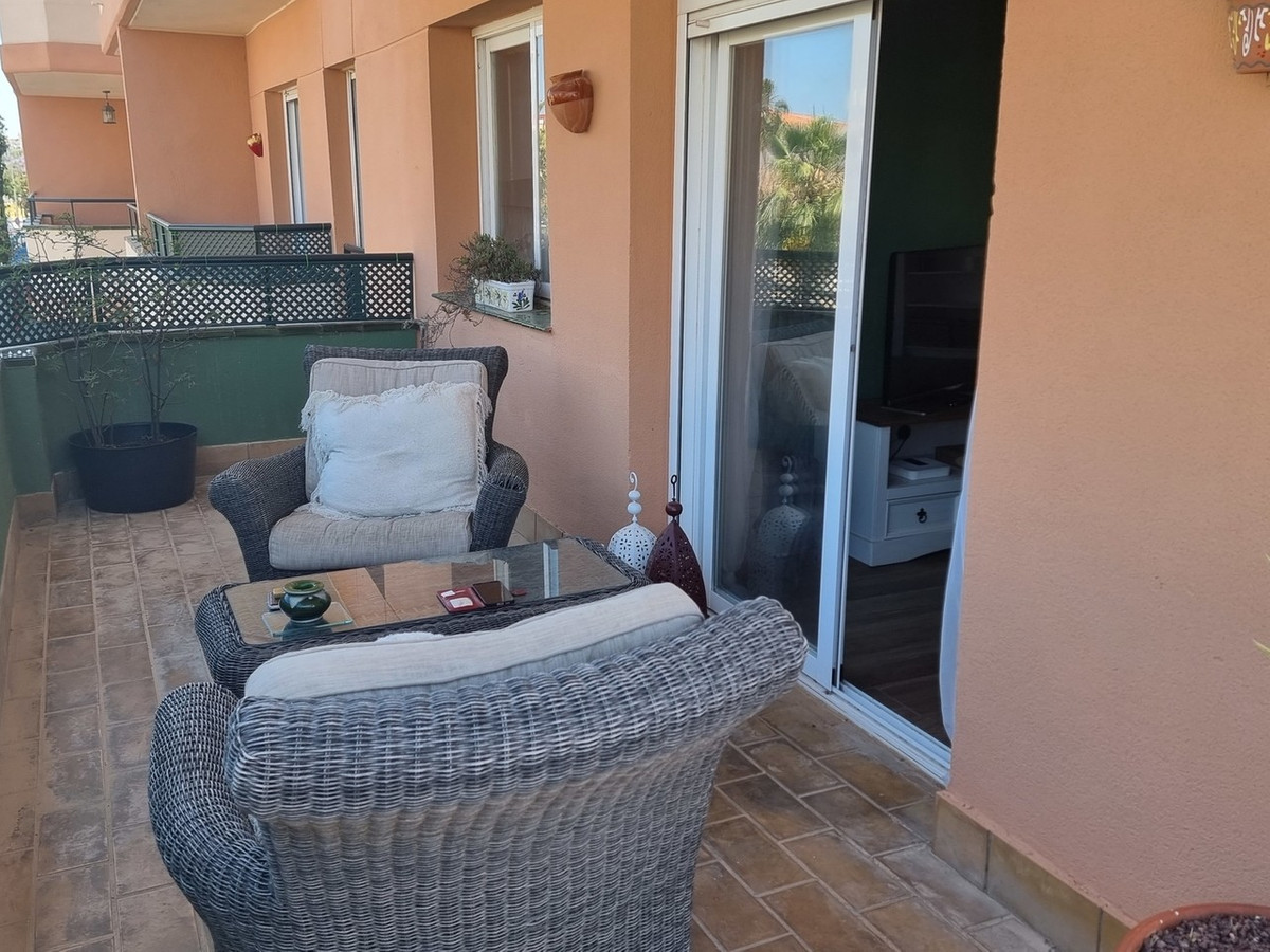 Se vende Apartamento Planta Media de 2 dormitorios en Costa Del Sol, Málaga, España