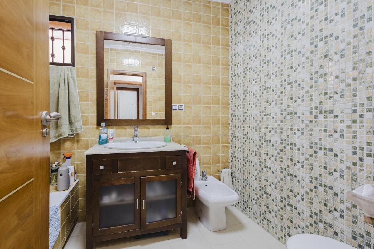 Se vende Villa - Chalet de 2 dormitorios en Costa Blanca, Alicante, España