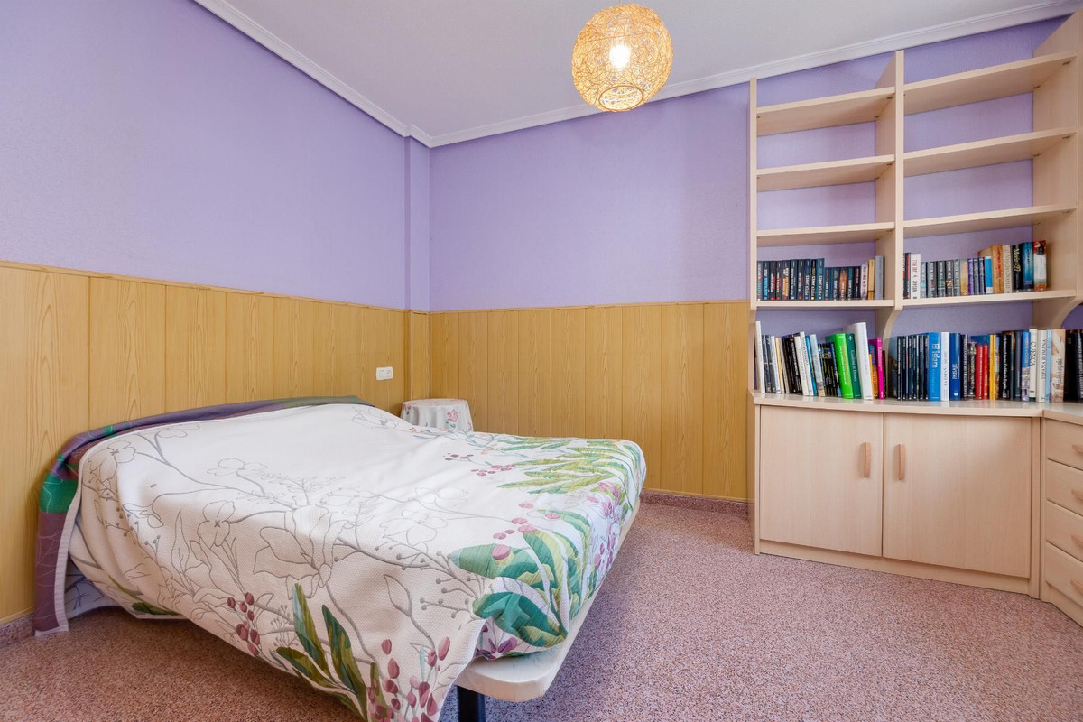 Se vende Apartamento Planta Baja de 2 dormitorios en Costa Blanca, Alicante, España