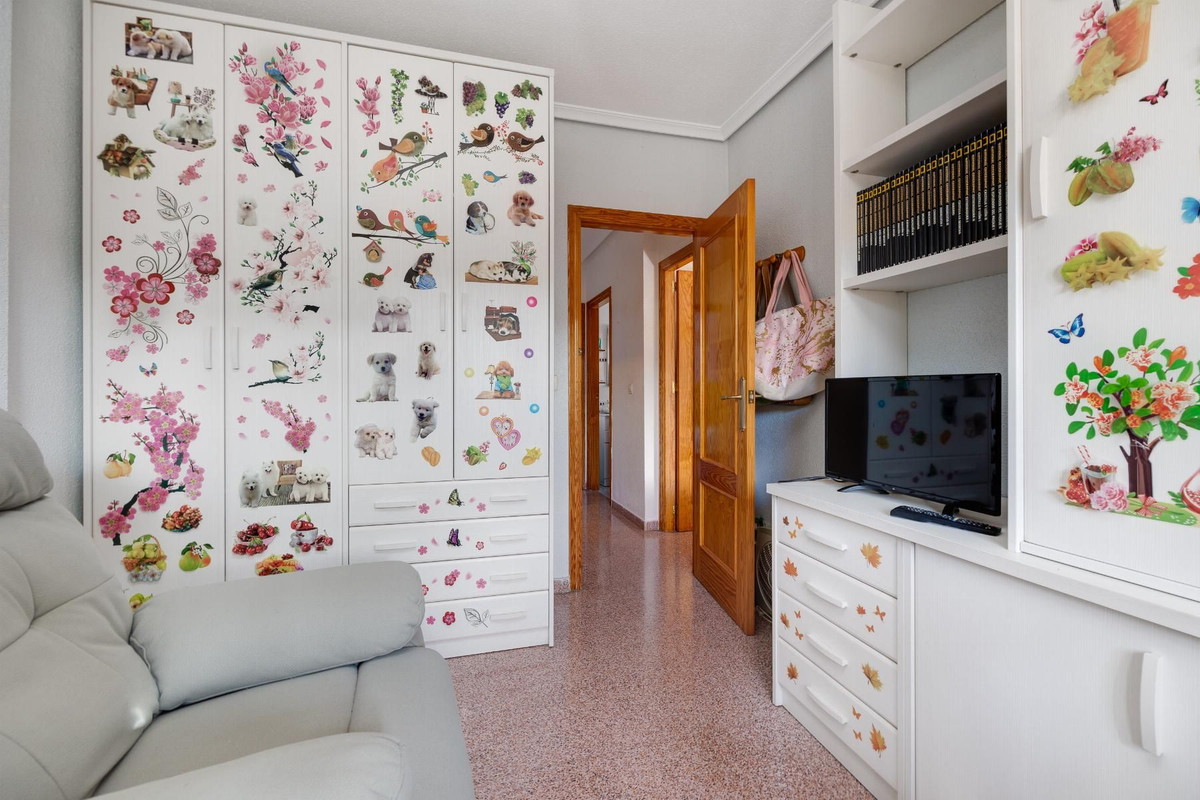 Se vende Apartamento Planta Baja de 2 dormitorios en Costa Blanca, Alicante, España