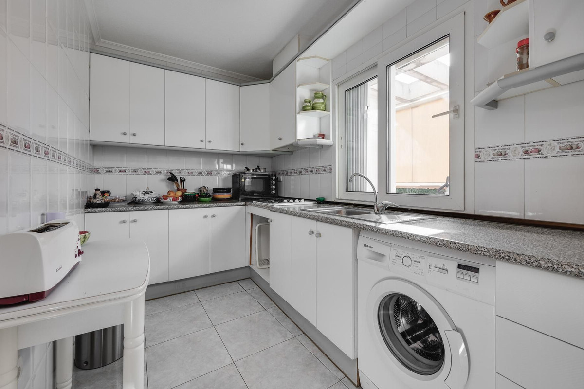 Se vende Apartamento Planta Baja de 2 dormitorios en Costa Blanca, Alicante, España