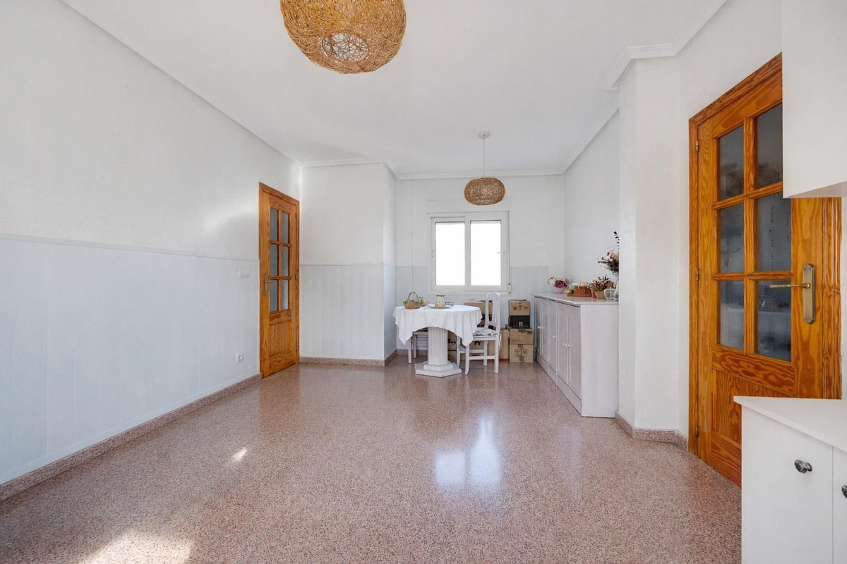 Se vende Apartamento Planta Baja de 2 dormitorios en Costa Blanca, Alicante, España